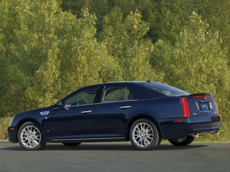  Cadillac STS 2009 года  (фото 19 из 24)